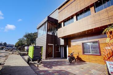 Oyo Flagship Hotel Ashok Vatika Banquet Hall