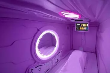 Hotel Cápsula Japanese Style Pod Hotel Naptapgo 1m Ec Metro, Wifi, Lounge, Cafe