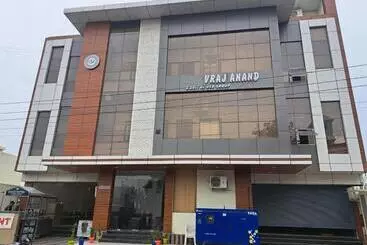 Hotelli Vraj Anand By Wb Inn