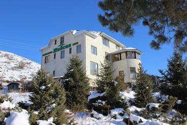 پانسیون жайсан