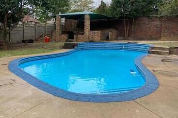 Herberge Pmb Backpackers Lodge