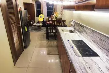 Huoneistohotelli Horizon 101 Cclx Sea View Unit 47f