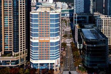 Hotel Centum Business