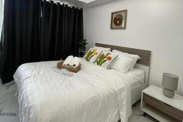 公寓式酒店  Azure Urban Resort   City View 1br   Ps4, Billiards, Netflix, Karaoke