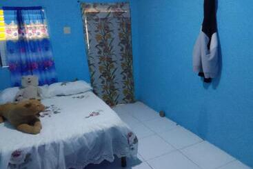 تختخواب و صبحانه Eden Palace