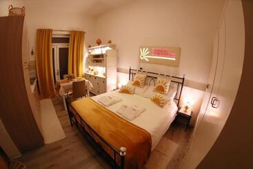 ベッドアンドブレックファースト Puglia Sunshine Guest House