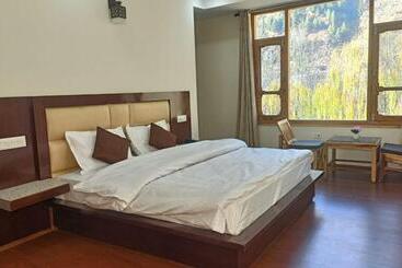 Hotel Solang Snow Heaven