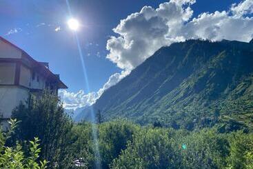 פנסיון Freedom Cafe