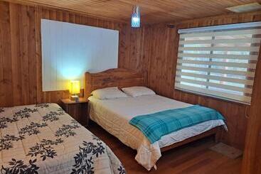 פנסיון Hostal Carhuello