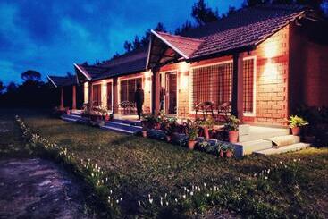 Pensão Lakeview Guest House And Estate