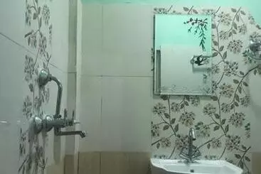 Pensione Little Heaven Restaurant & Guesthouse