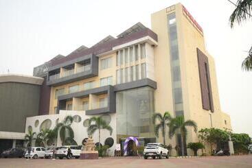 Szálloda The Park, Itarsi