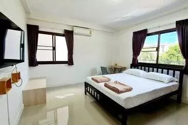 ペンション Tp House@naka