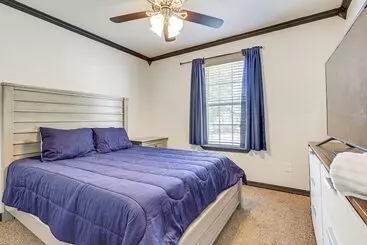 コテージ Family Friendly Ocean Springs Home: Grill, Hot Tub