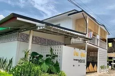 ペンション Grandpa S House Homestay