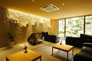 Ryokan Yuraku Kinosaki Spa & Gardens