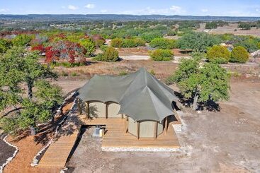 Outdoorsy Hill Country