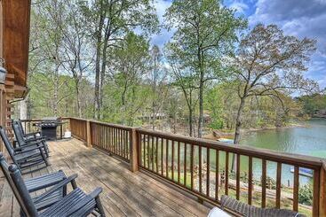 茅舍 Lakeside Lodge By Avantstay Hot Tub + Dock