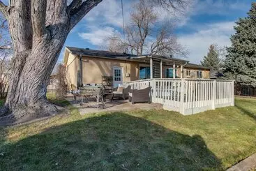 Mökkimajoitus 10 Mi To Dtwn Denver: Lakewood Home W/ Patio