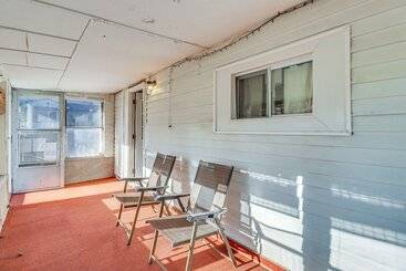 Quaint Tannersville Cottage ~ 2 Mi To Skiing!