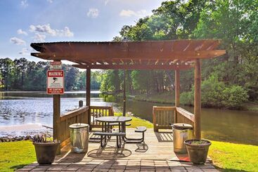 Kır Evi Charming Covington Home W/ Fire Pit + Game Room!