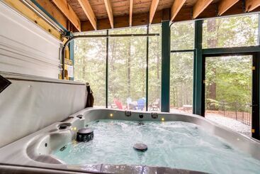 بيت ريفى Custom Built Luxury Cabin W/ Tesla Charger!