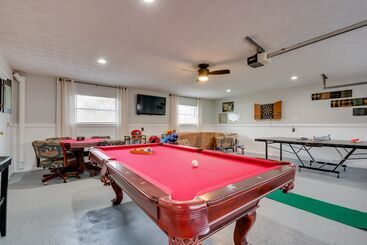 بيت ريفى Idyllic Stockbridge Gated Escape W/ Views!