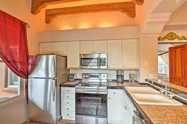 Mökkimajoitus La Roca    Tucson Casita W/ Mtn View On 10 Acres!