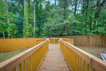 بيت ريفى Riverdale Retreat W/ Private Pool & Game Room!