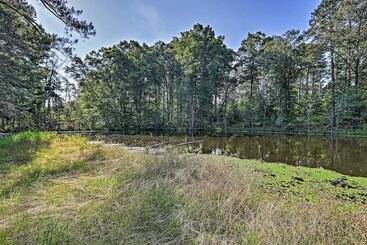 Сельский дом Newnan Retreat On 95 Acres: Hike, Bike & More