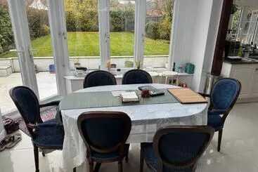 Residenssi Cosy And Lovely 4 Bed House In Stanmore