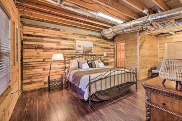 별장 Stunning Blue Ridge Retreat W/ River Access!