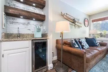 Mökkimajoitus Etta Place Too 107 By Avantstay Close To Town & The Slopes! In Complex W/ Communal Pool & Hot Tub