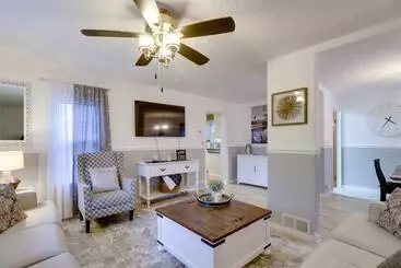 Pet Friendly Cottage: 8 Mi To Paul Bunyan Land!