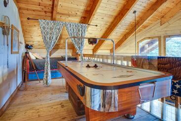 קוטג'' Tree Lined Mccall Cabin: Walk To Payette River!