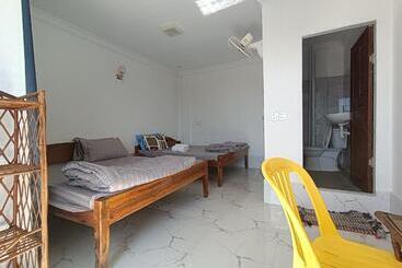 פנסיון El Ling Guesthouse