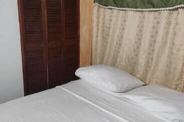 Majatalo Puerto Playero Y El Mar De Los 7 Colores