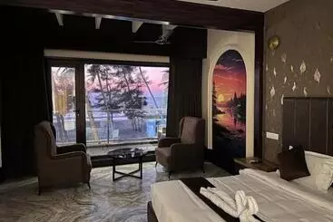 Hotel Nautical 9 Beach Retreat