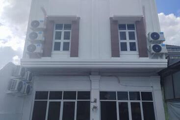 Hotel Reddoorz Syariah @ Gedong Air Lampung