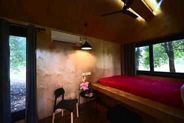 Tenpy Tiny Enchanting Tintin At Sheilma Farm, Ncr