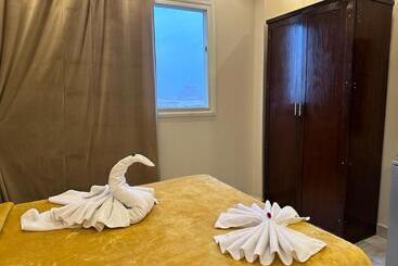 هتل Happy Pyramids View