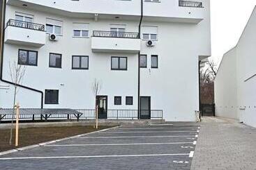 پانسیون Tvrdjava Rooms Novi Sad