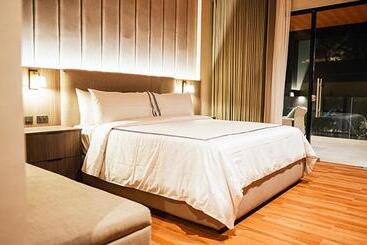 酒店 Emon Pulo Beach Resort