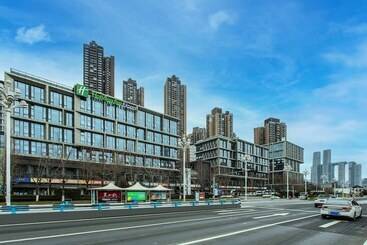 Отель Holiday Inn Express Chongqing Nanbin Road, An Ihg