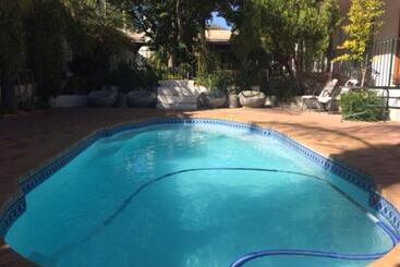 פנסיון Blommenberg Guest House