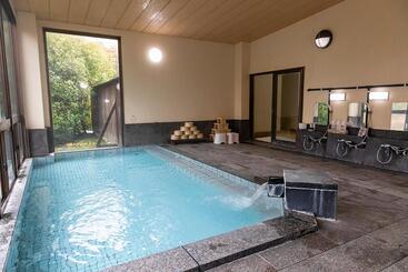 בית מלון כפרי 静かなお宿加賀美