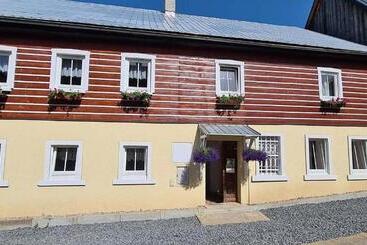 Aparthotel Chalupa U žižky