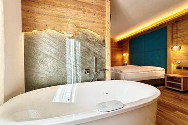 アパートホテル Dolomiti Luxury Mountain View Ski In Ski Out