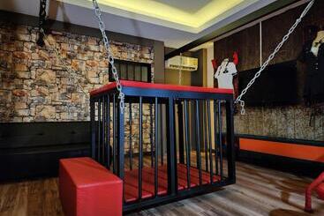 Hotel Nw 4896 Theater