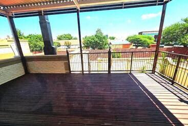 Majatalo De Oude Sleeper Inn 1